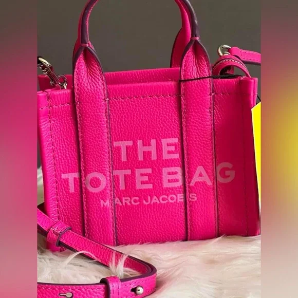 H053L01RE22 - Marc Jacobs The Leather Micro Tote Bag - Picture 5 of 14